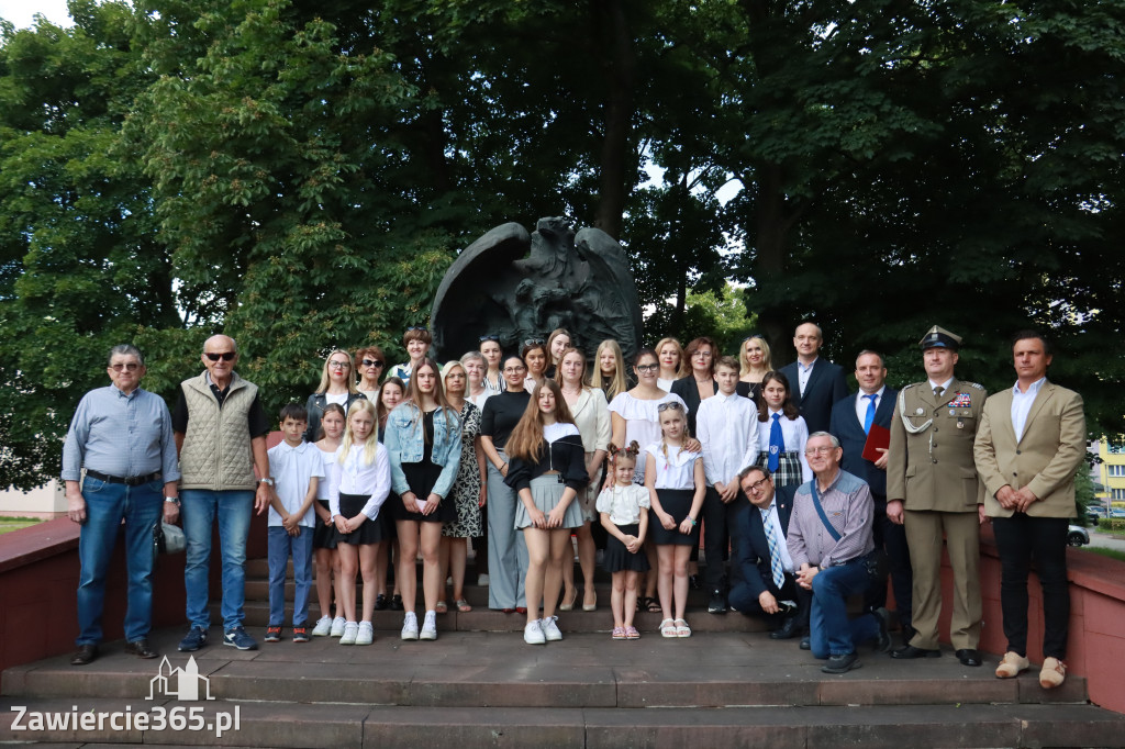 Fotorelacja Zawiercie: Narodowy Dzień Pamięci Ofiar Niemieckich Nazistowskich Obozów Koncentracyjnych