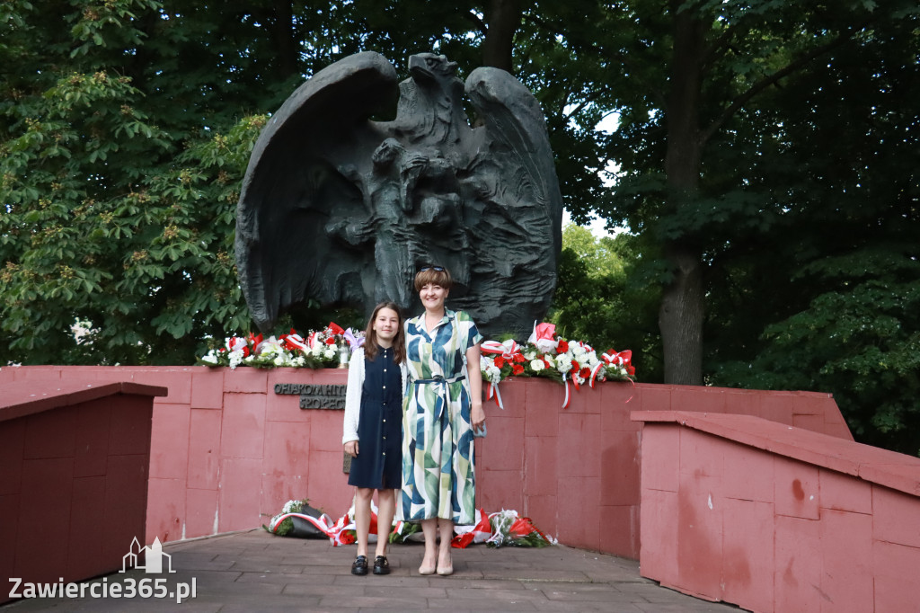 Fotorelacja Zawiercie: Narodowy Dzień Pamięci Ofiar Niemieckich Nazistowskich Obozów Koncentracyjnych
