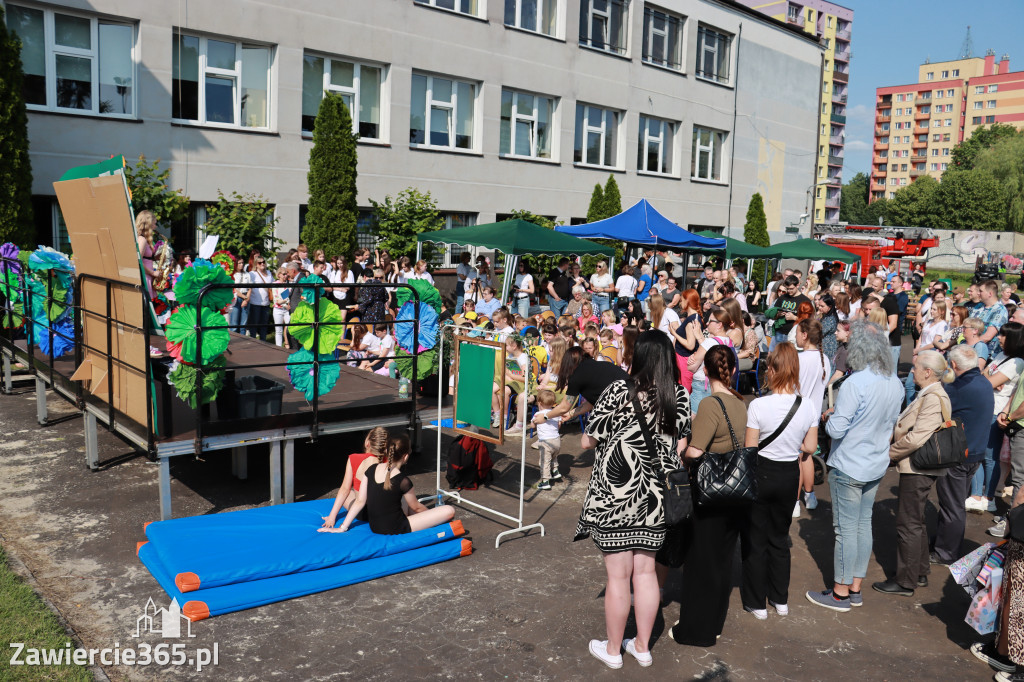 Fotorelacja: FESTYN RODZINNY w Szkole Podstawowej nr 4