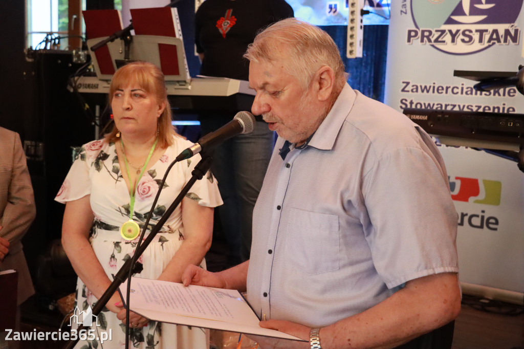 Fotorelacja: 40-lecie Zawierciańskiego Stowarzyszenia Trzeźwościowego PRZYSTAŃ