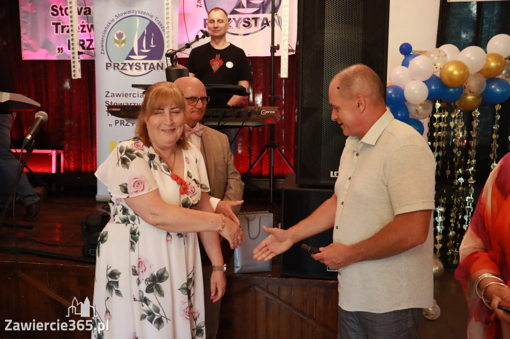 Fotorelacja: 40-lecie Zawierciańskiego Stowarzyszenia Trzeźwościowego PRZYSTAŃ