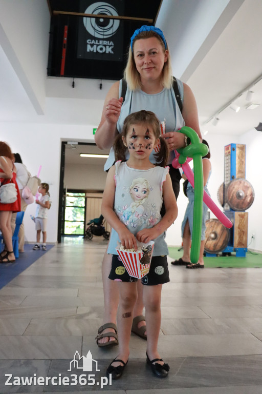 Fotorelacja: JAK WYTRESOWAĆ SMOKA w MOK Zawiercie