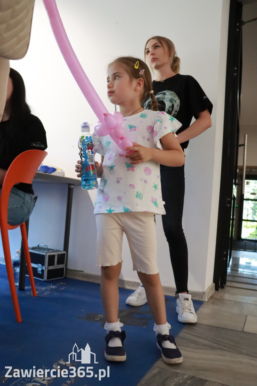 Fotorelacja: JAK WYTRESOWAĆ SMOKA w MOK Zawiercie