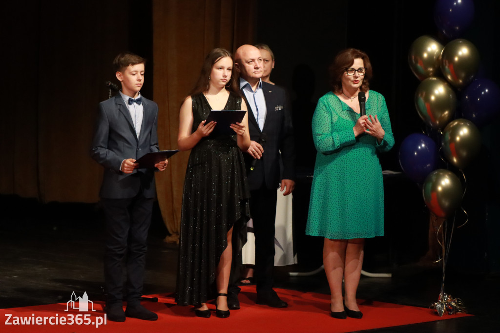 Fotorelacja: Zakończenie Roku Szkolnego SP2 w MOK Zawiercie