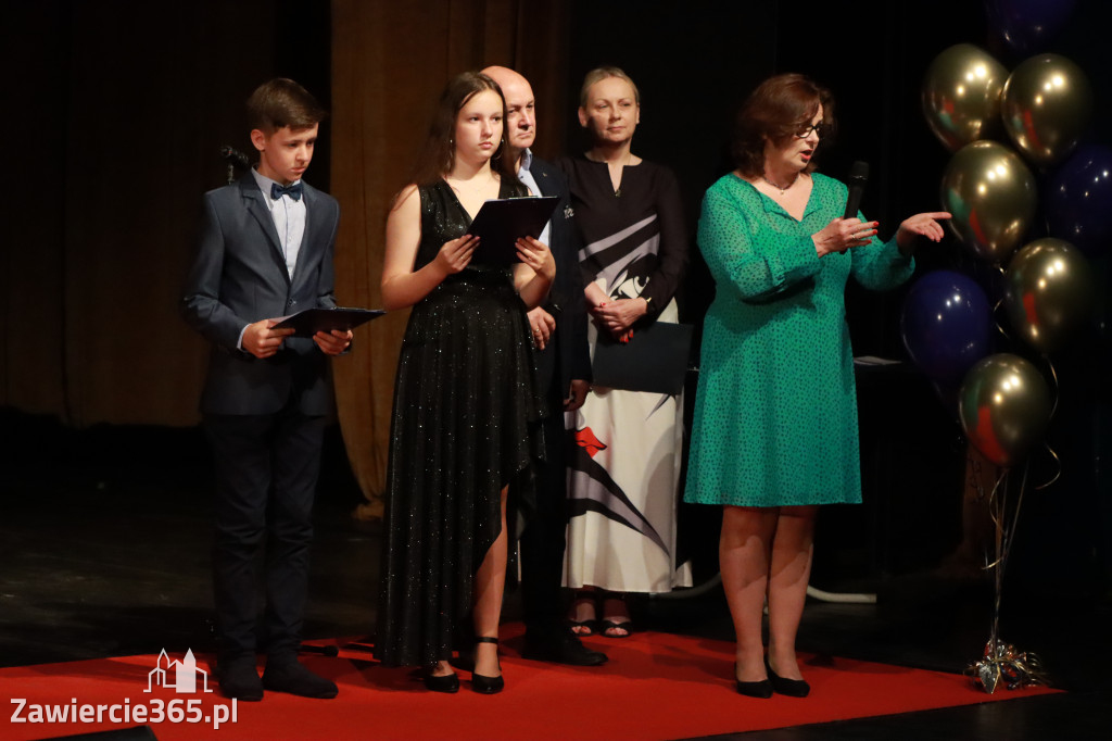 Fotorelacja: Zakończenie Roku Szkolnego SP2 w MOK Zawiercie