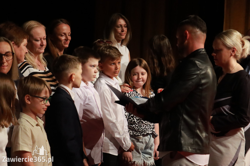 Fotorelacja: Zakończenie Roku Szkolnego SP2 w MOK Zawiercie