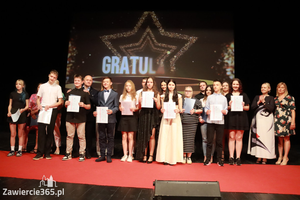 Fotorelacja: Zakończenie Roku Szkolnego SP2 w MOK Zawiercie