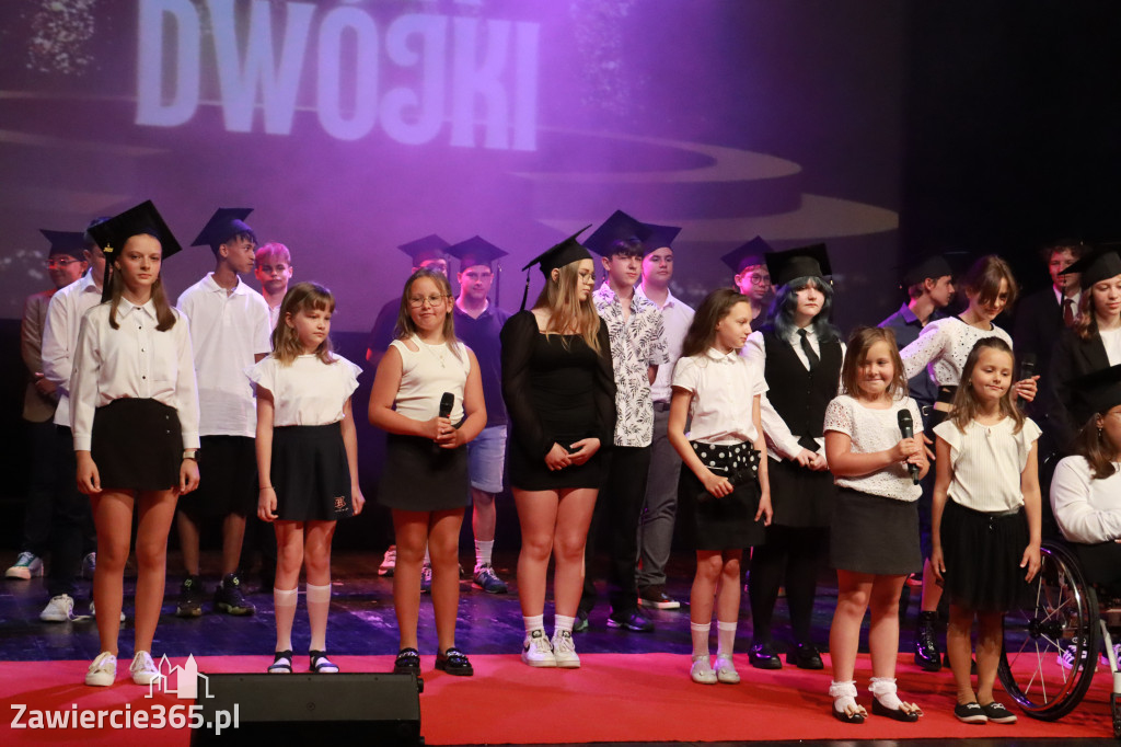 Fotorelacja: Zakończenie Roku Szkolnego SP2 w MOK Zawiercie