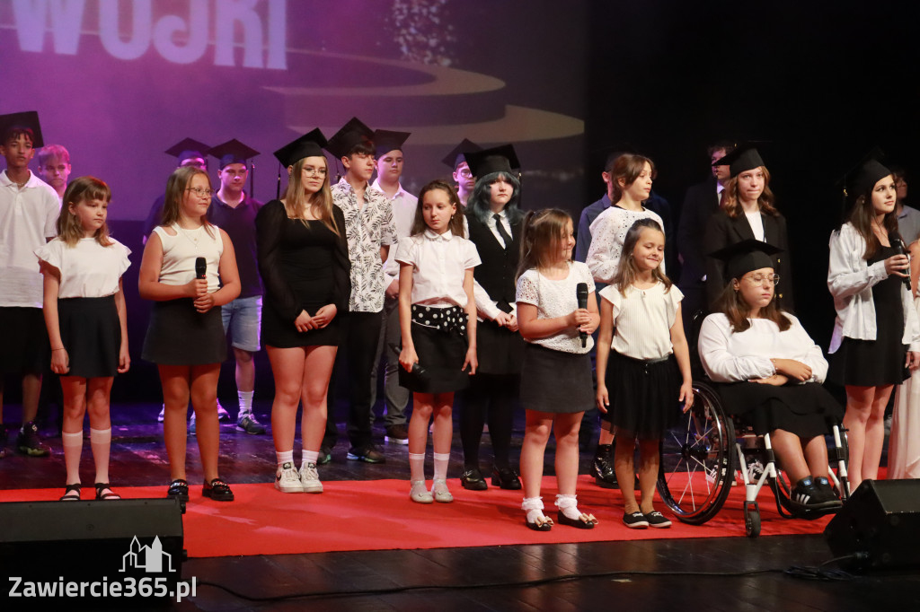 Fotorelacja: Zakończenie Roku Szkolnego SP2 w MOK Zawiercie