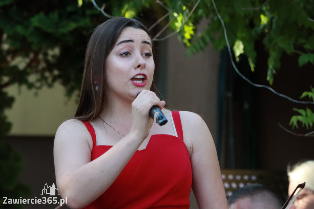 Fotorelacja I: Koncert Filharmonii Jurajskiej OPERETKA W OGRODZIE - Zawiercie