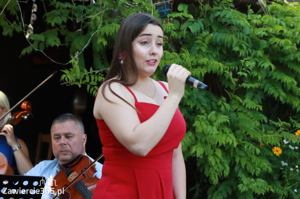 Fotorelacja I: Koncert Filharmonii Jurajskiej OPERETKA W OGRODZIE - Zawiercie