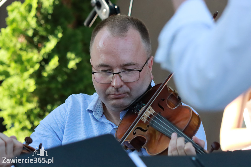 Fotorelacja I: Koncert Filharmonii Jurajskiej OPERETKA W OGRODZIE - Zawiercie