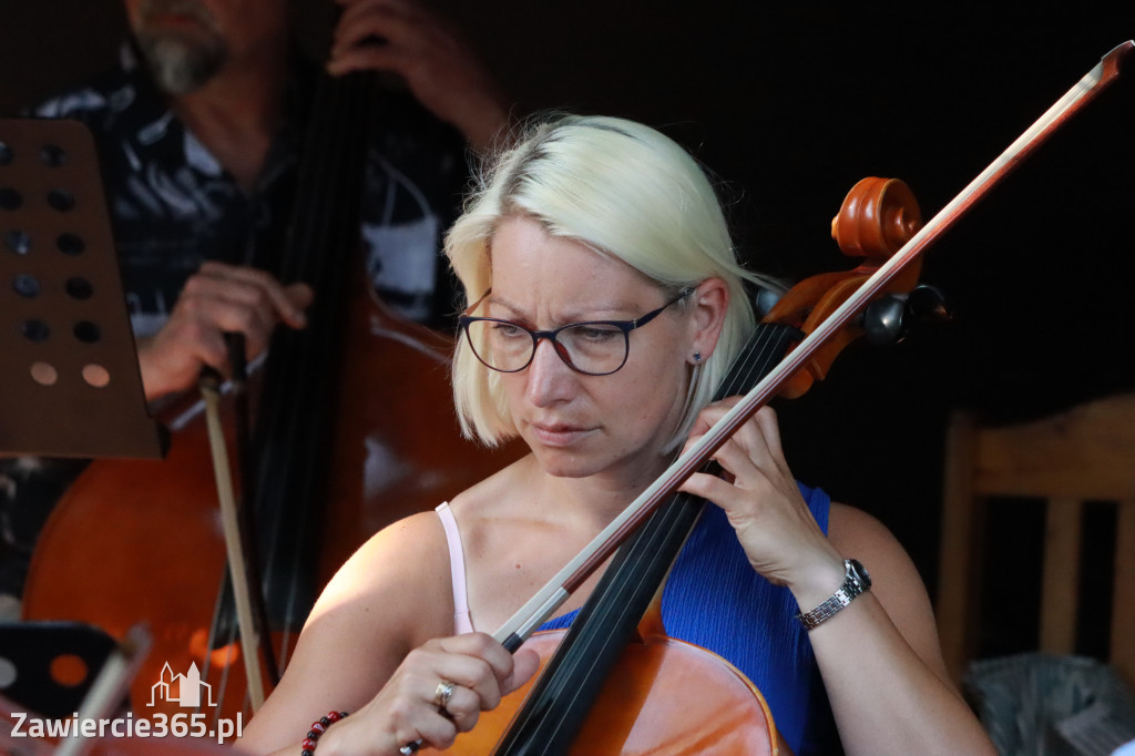 Fotorelacja I: Koncert Filharmonii Jurajskiej OPERETKA W OGRODZIE - Zawiercie