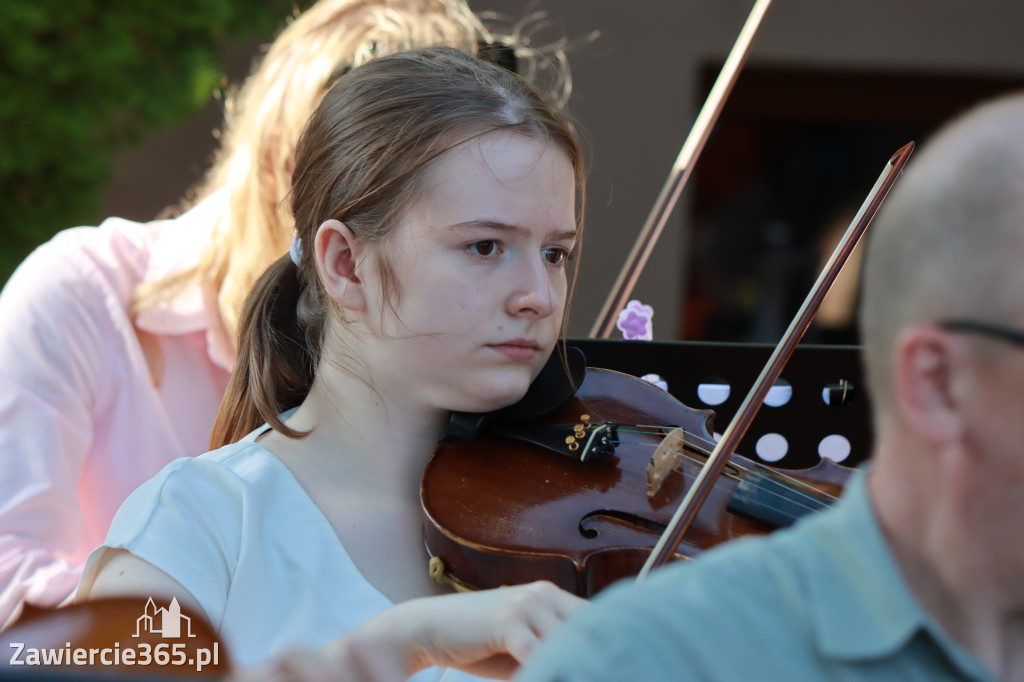 Fotorelacja I: Koncert Filharmonii Jurajskiej OPERETKA W OGRODZIE - Zawiercie
