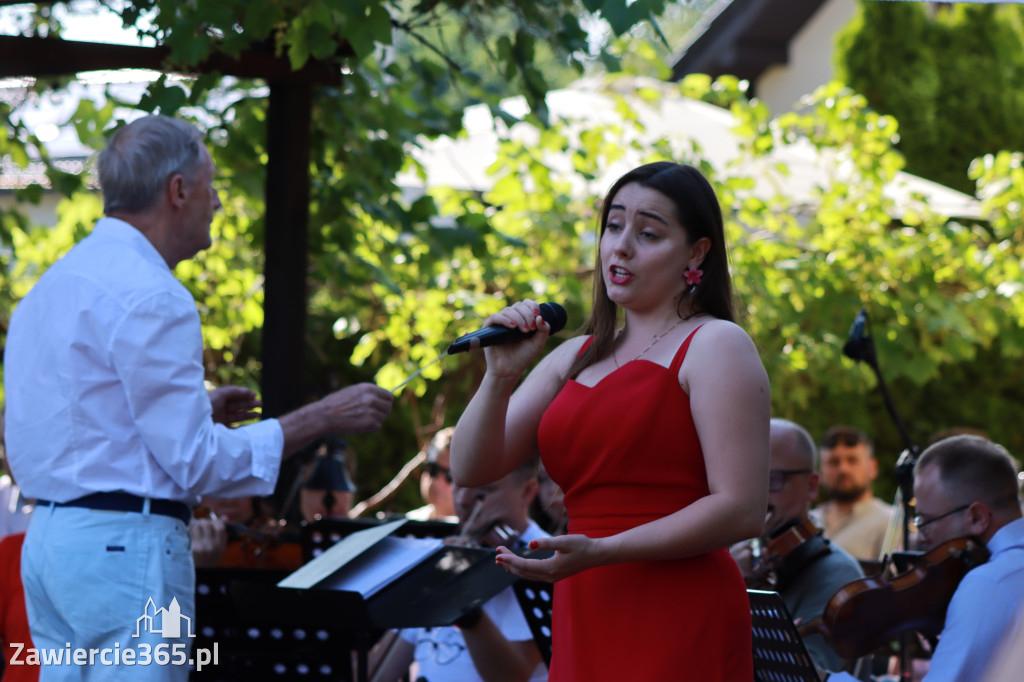 Fotorelacja I: Koncert Filharmonii Jurajskiej OPERETKA W OGRODZIE - Zawiercie