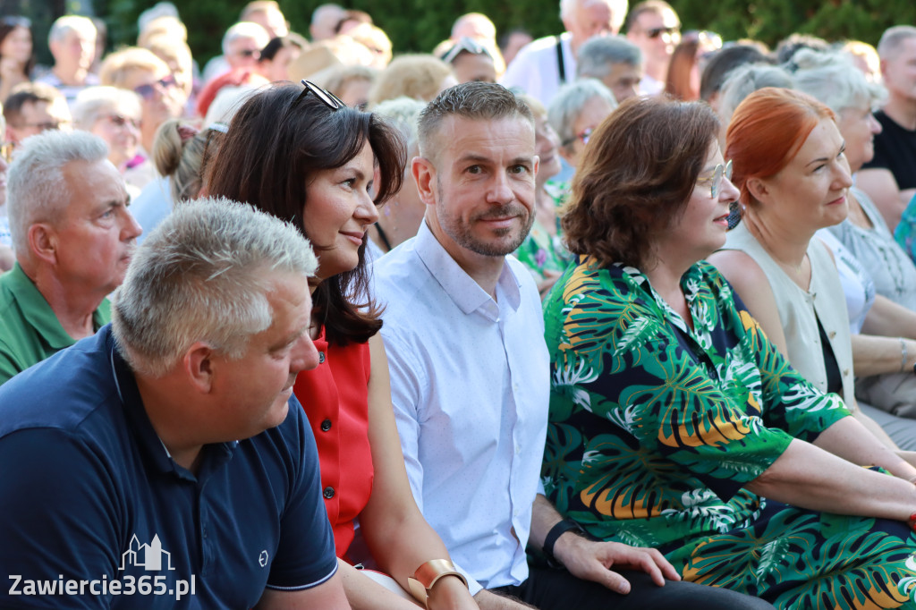 Fotorelacja I: Koncert Filharmonii Jurajskiej OPERETKA W OGRODZIE - Zawiercie