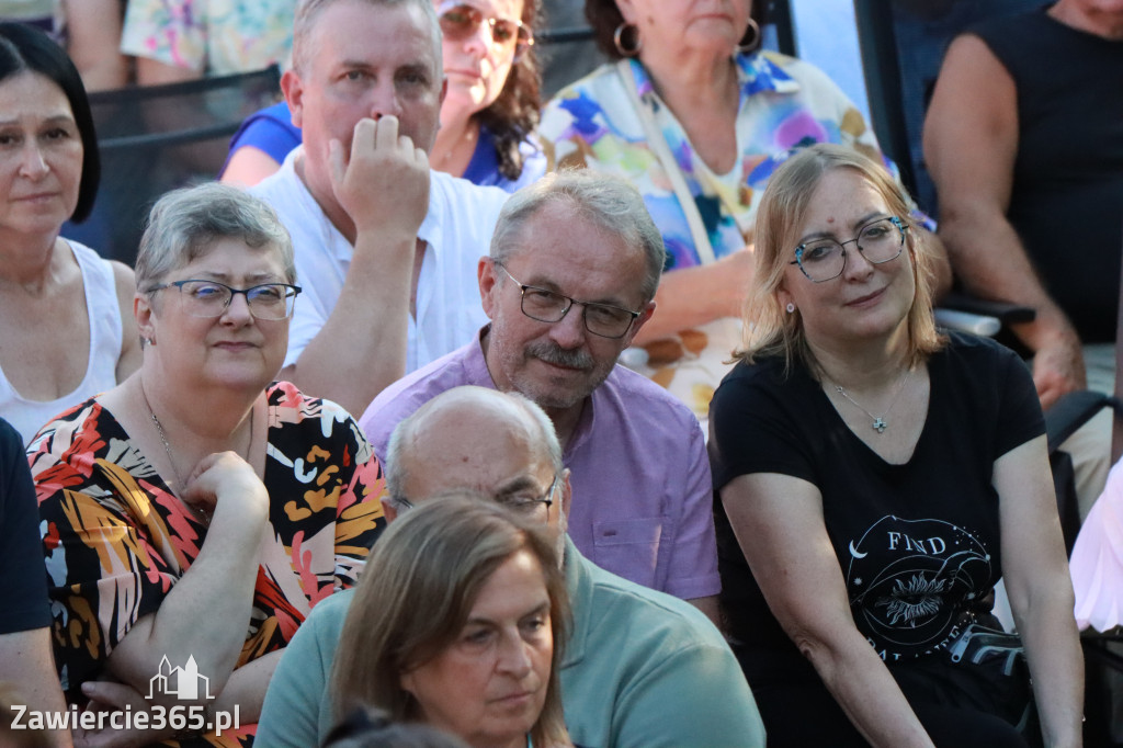 Fotorelacja I: Koncert Filharmonii Jurajskiej OPERETKA W OGRODZIE - Zawiercie