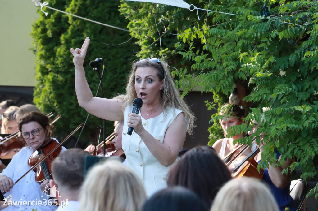 Fotorelacja I: Koncert Filharmonii Jurajskiej OPERETKA W OGRODZIE - Zawiercie