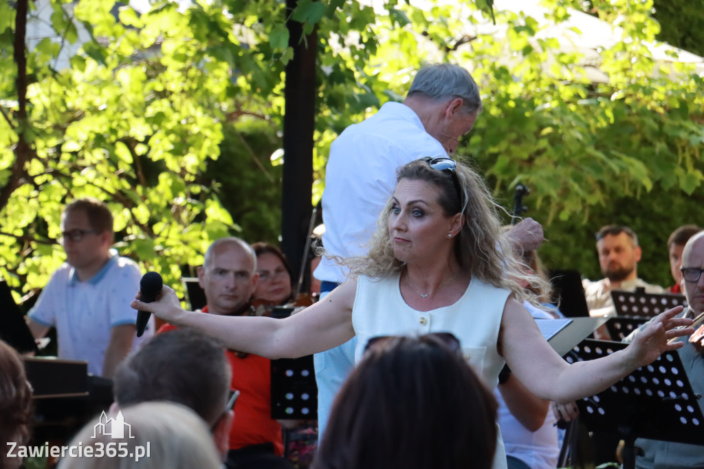 Fotorelacja I: Koncert Filharmonii Jurajskiej OPERETKA W OGRODZIE - Zawiercie