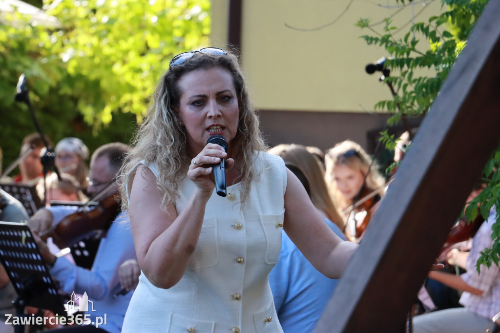 Fotorelacja I: Koncert Filharmonii Jurajskiej OPERETKA W OGRODZIE - Zawiercie
