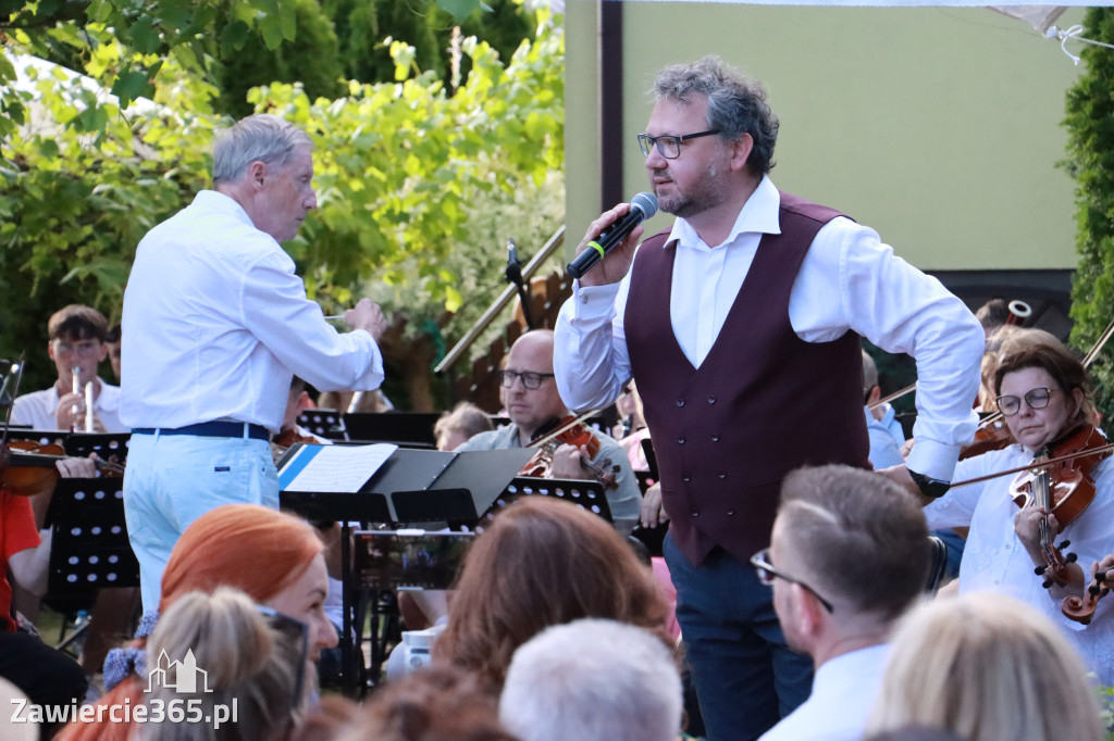 Fotorelacja I: Koncert Filharmonii Jurajskiej OPERETKA W OGRODZIE - Zawiercie