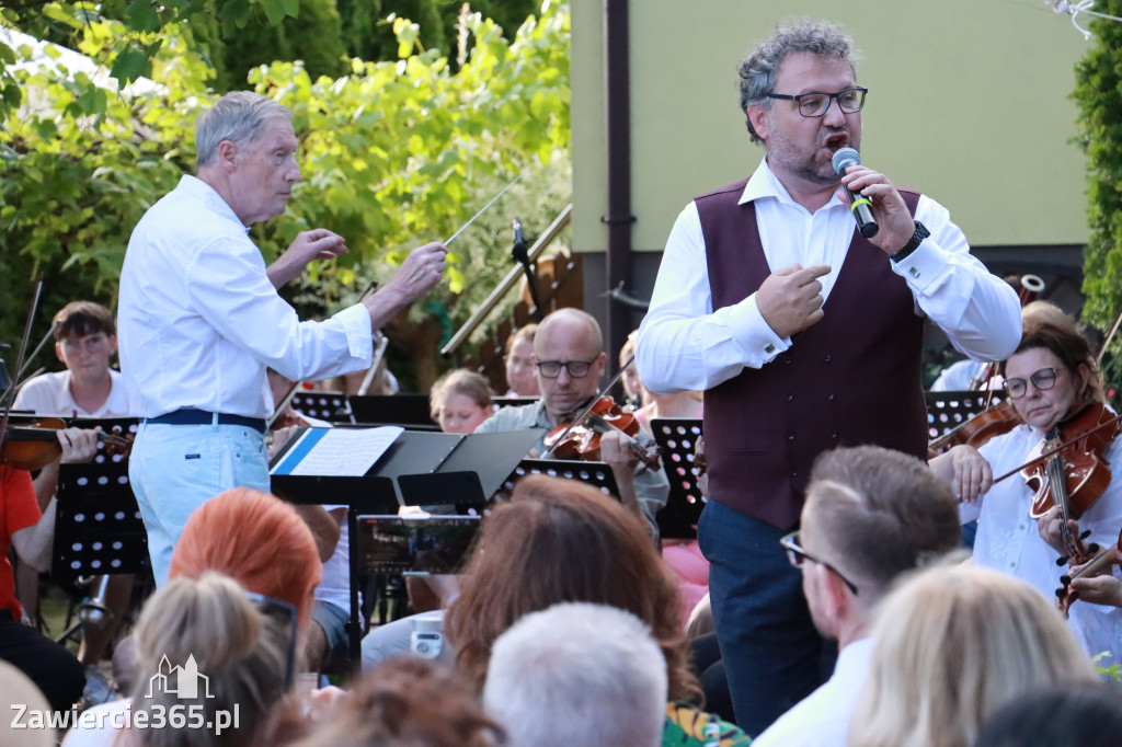 Fotorelacja I: Koncert Filharmonii Jurajskiej OPERETKA W OGRODZIE - Zawiercie