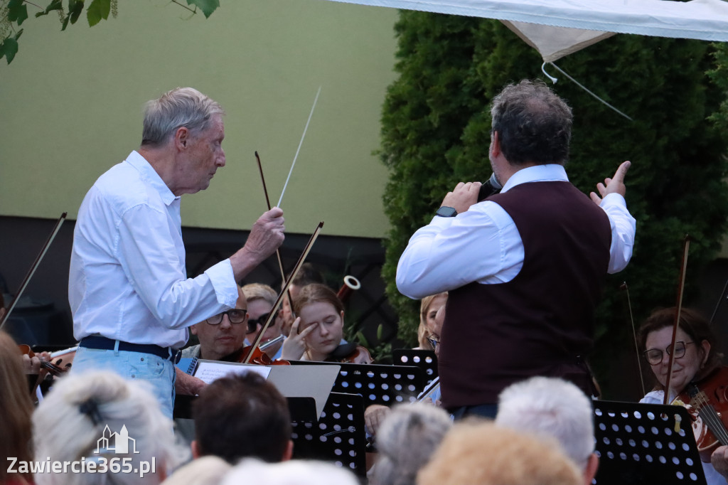 Fotorelacja I: Koncert Filharmonii Jurajskiej OPERETKA W OGRODZIE - Zawiercie