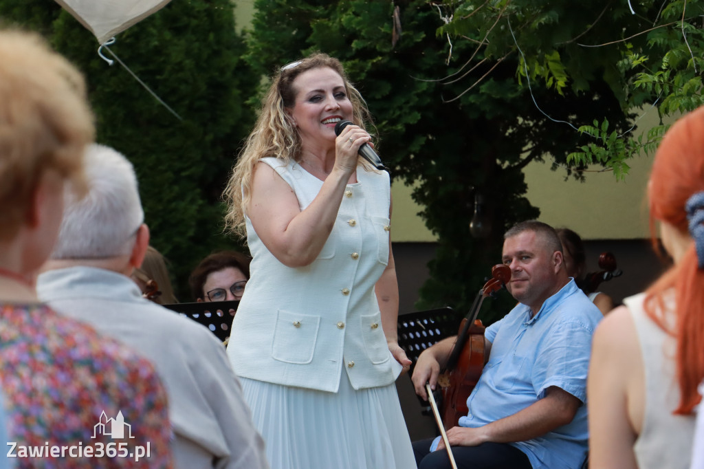 Fotorelacja I: Koncert Filharmonii Jurajskiej OPERETKA W OGRODZIE - Zawiercie