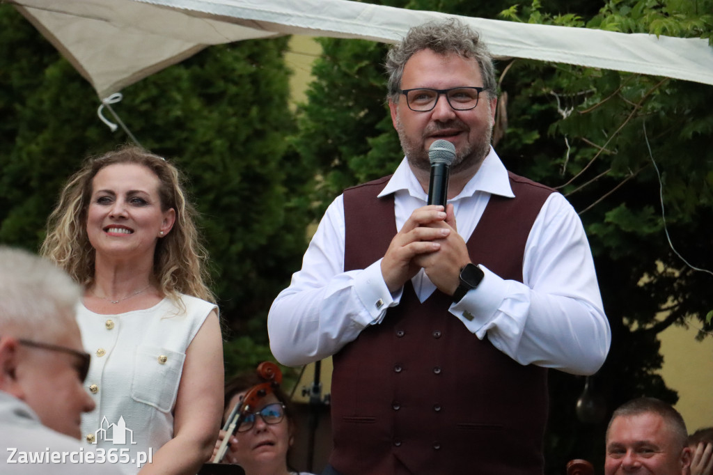Fotorelacja I: Koncert Filharmonii Jurajskiej OPERETKA W OGRODZIE - Zawiercie