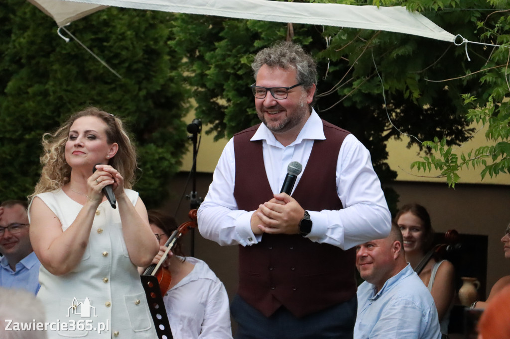 Fotorelacja I: Koncert Filharmonii Jurajskiej OPERETKA W OGRODZIE - Zawiercie