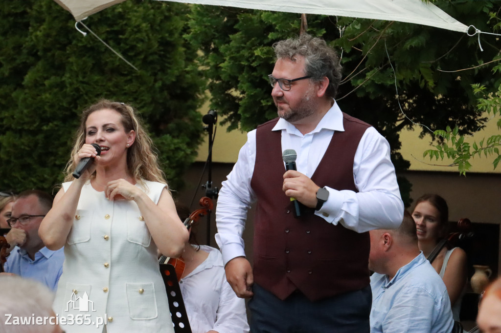 Fotorelacja I: Koncert Filharmonii Jurajskiej OPERETKA W OGRODZIE - Zawiercie