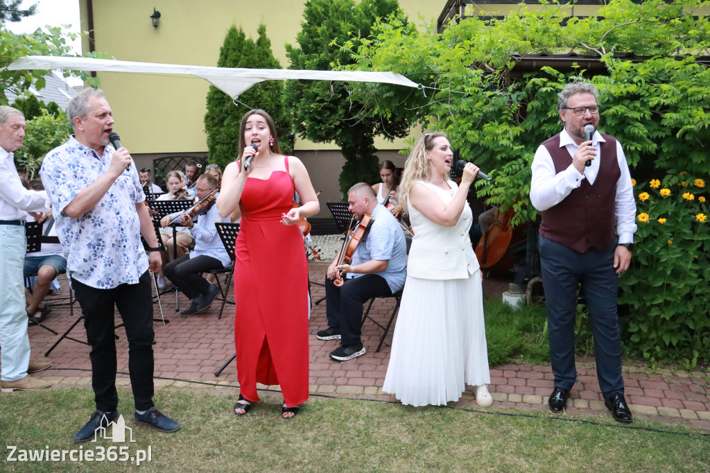 Fotorelacja II: Koncert Filharmonii Jurajskiej OPERETKA W OGRODZIE - Zawiercie