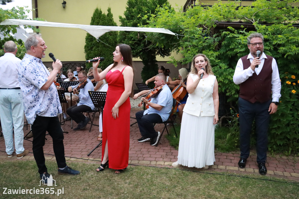 Fotorelacja II: Koncert Filharmonii Jurajskiej OPERETKA W OGRODZIE - Zawiercie
