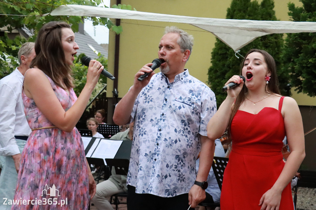 Fotorelacja II: Koncert Filharmonii Jurajskiej OPERETKA W OGRODZIE - Zawiercie
