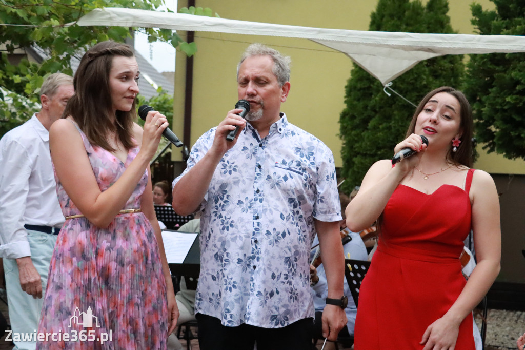 Fotorelacja II: Koncert Filharmonii Jurajskiej OPERETKA W OGRODZIE - Zawiercie