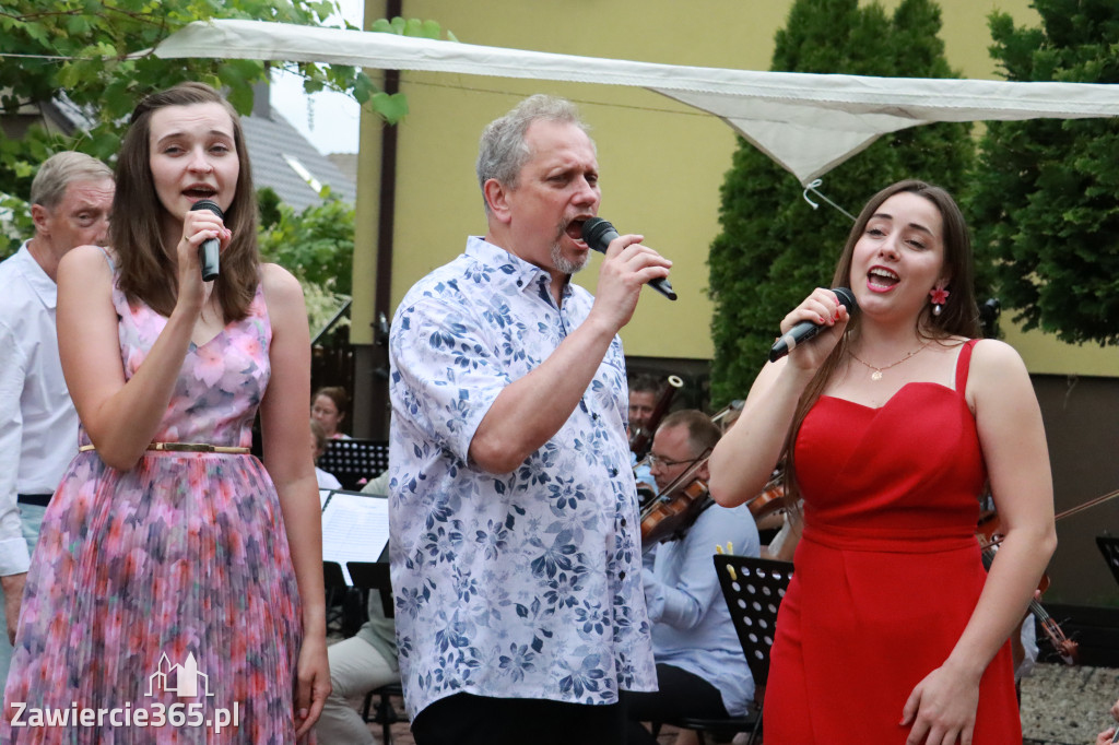 Fotorelacja II: Koncert Filharmonii Jurajskiej OPERETKA W OGRODZIE - Zawiercie