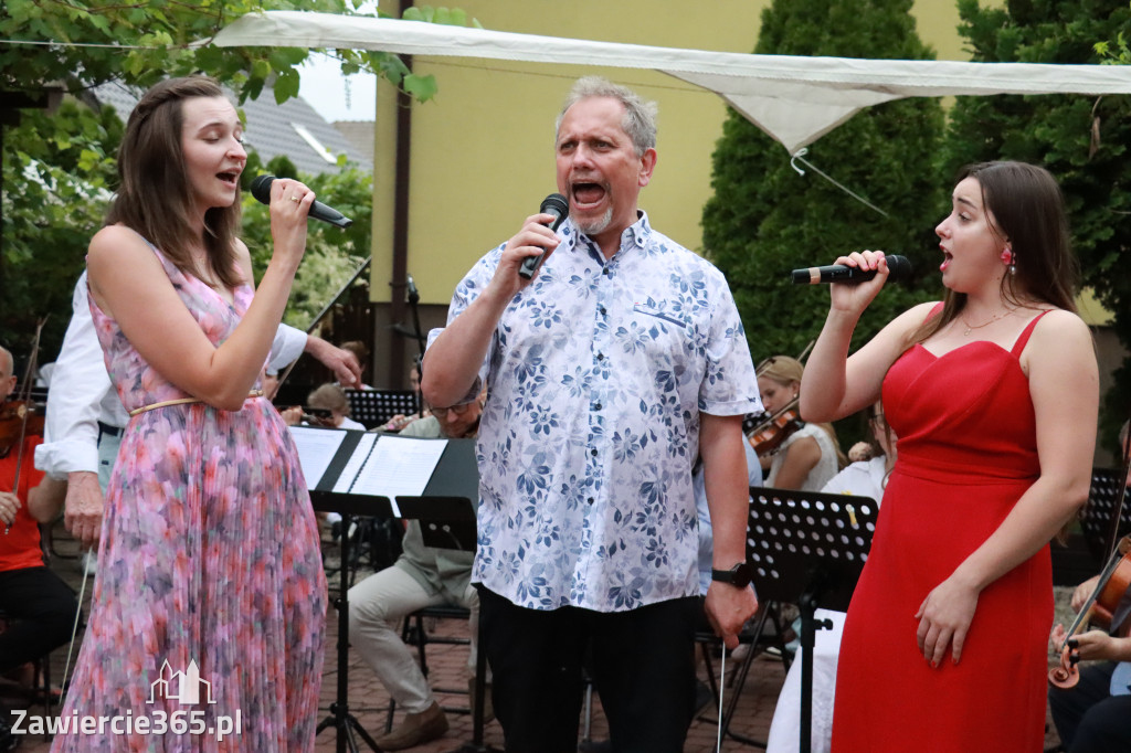 Fotorelacja II: Koncert Filharmonii Jurajskiej OPERETKA W OGRODZIE - Zawiercie