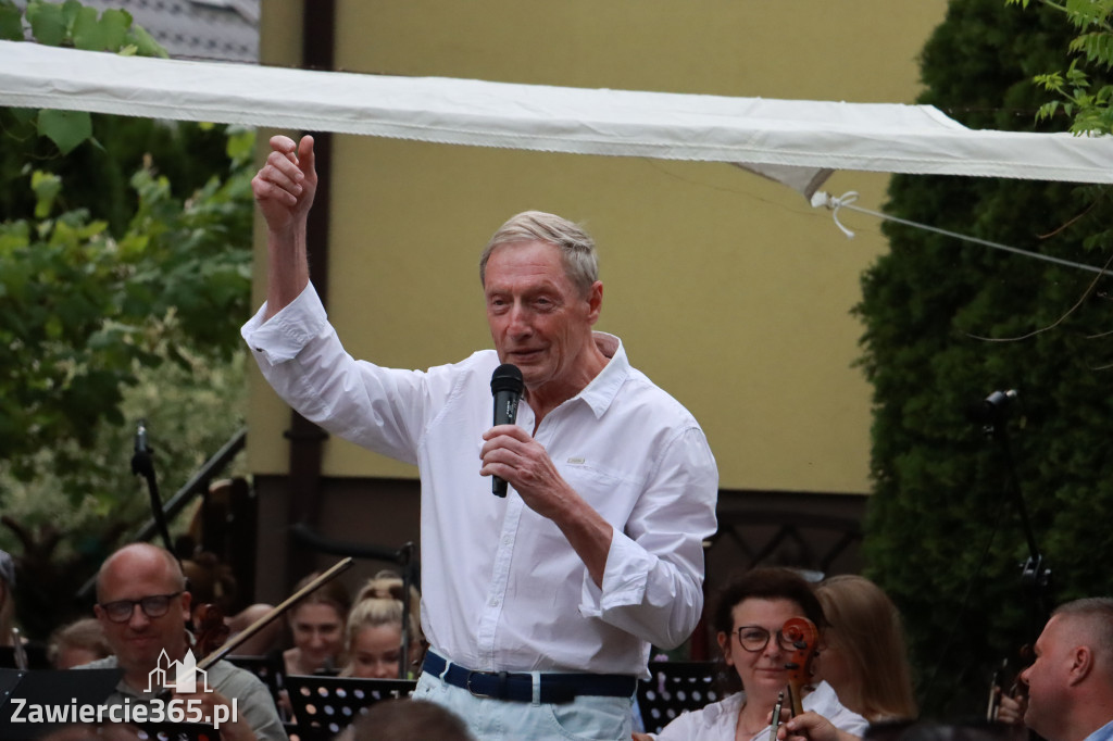 Fotorelacja II: Koncert Filharmonii Jurajskiej OPERETKA W OGRODZIE - Zawiercie