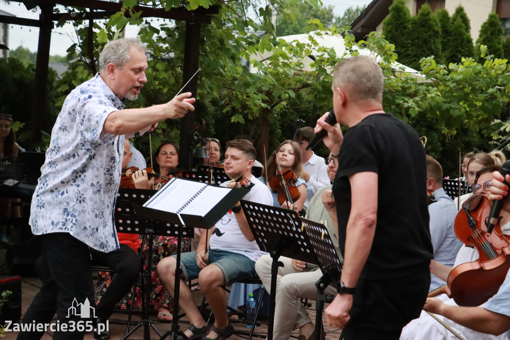 Fotorelacja II: Koncert Filharmonii Jurajskiej OPERETKA W OGRODZIE - Zawiercie