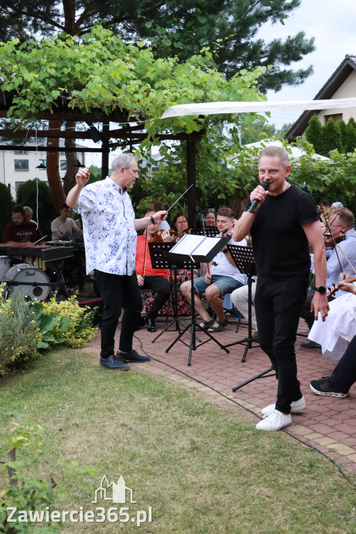 Fotorelacja II: Koncert Filharmonii Jurajskiej OPERETKA W OGRODZIE - Zawiercie