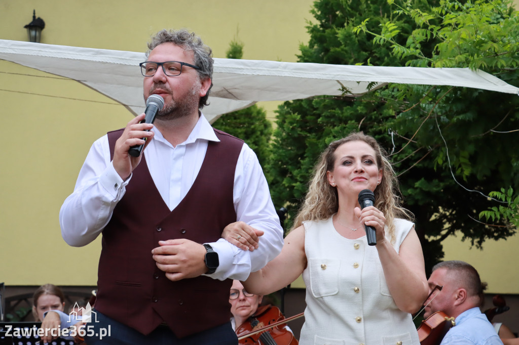 Fotorelacja II: Koncert Filharmonii Jurajskiej OPERETKA W OGRODZIE - Zawiercie