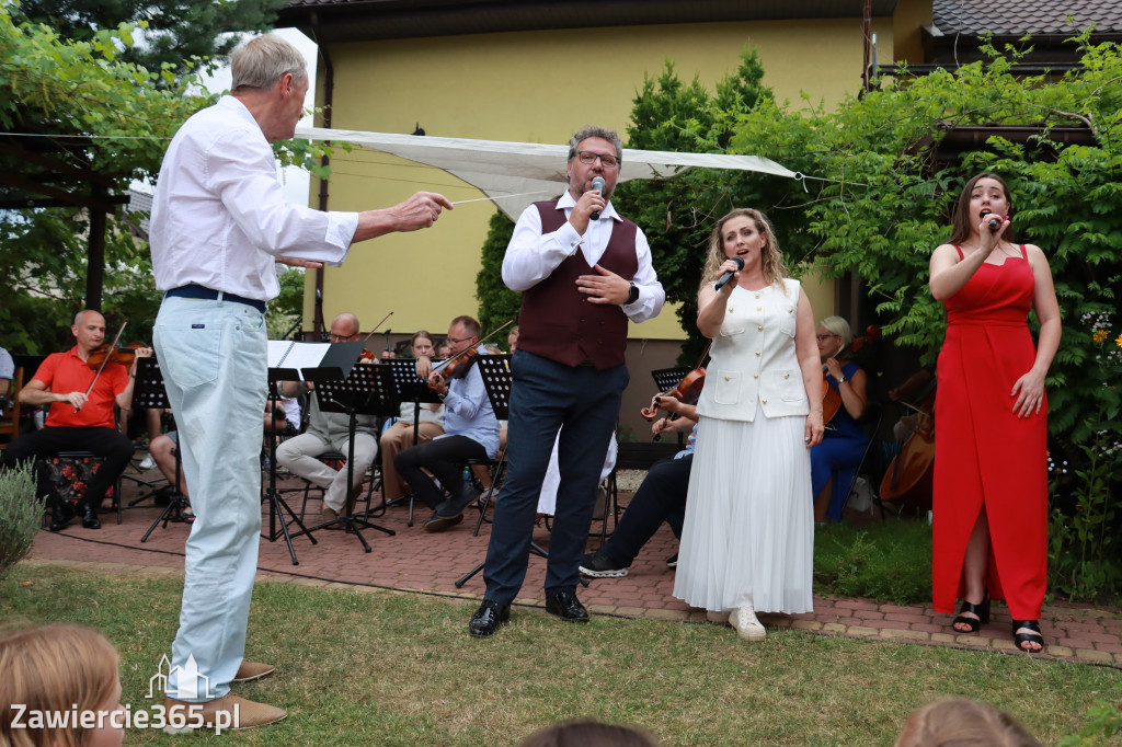 Fotorelacja II: Koncert Filharmonii Jurajskiej OPERETKA W OGRODZIE - Zawiercie