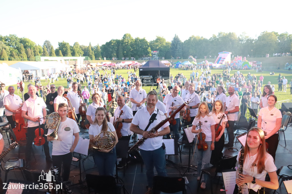 Fotorelacja II: 110 lat Miasta Zawiercie - The Unity  i Orkiestra Filharmonii Jurajskiej