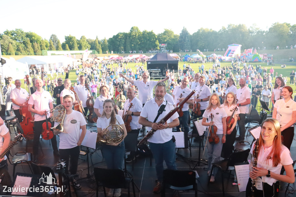 Fotorelacja II: 110 lat Miasta Zawiercie - The Unity  i Orkiestra Filharmonii Jurajskiej
