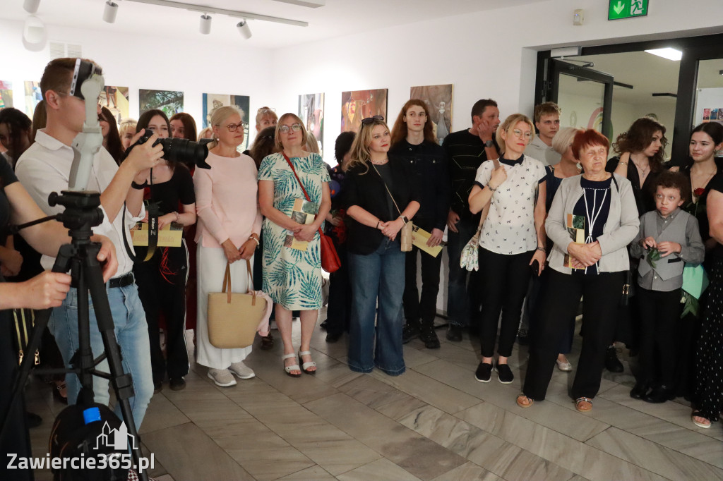 Fotorelacja: Wernisaż wystawy ArtStart w MOK Zawiercie