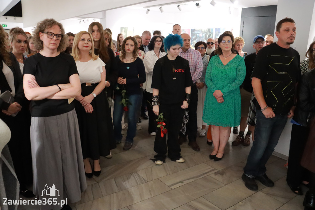 Fotorelacja: Wernisaż wystawy ArtStart w MOK Zawiercie