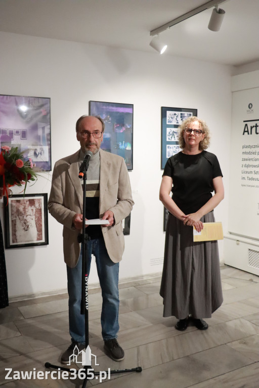 Fotorelacja: Wernisaż wystawy ArtStart w MOK Zawiercie