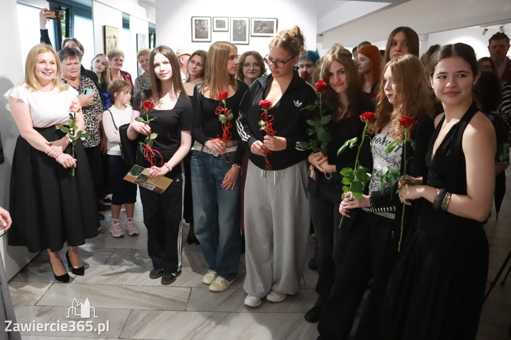 Fotorelacja: Wernisaż wystawy ArtStart w MOK Zawiercie