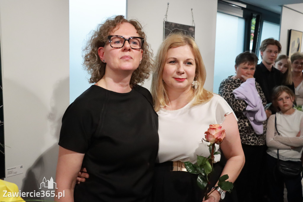 Fotorelacja: Wernisaż wystawy ArtStart w MOK Zawiercie