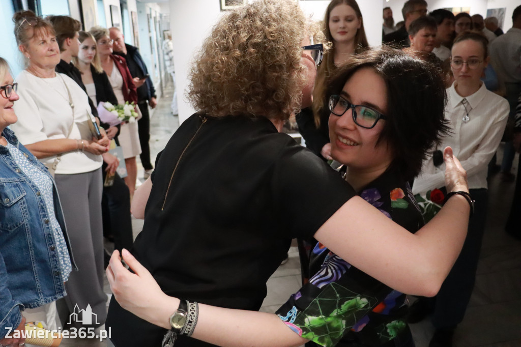 Fotorelacja: Wernisaż wystawy ArtStart w MOK Zawiercie